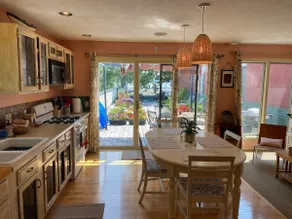 Pepin Marina Retreat: Cottage Apartment with Deck - Image 4