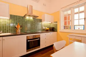 Charming Heritage Stay near Manning River & CBD - Image 4