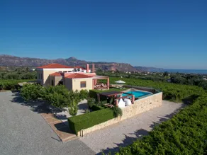 Cretan Vineyard Hill Villa 2 - Image 3