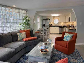 Walk to Beach, State Park and Restaurants! - Image 2