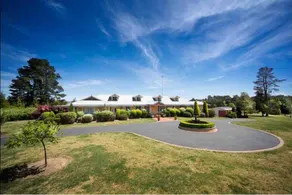 Resort Style Mountain Retreat on 5 Acres - Image 2