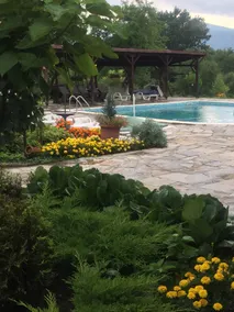 Mountain View Vacation Home - Image 2