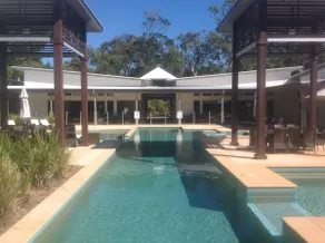 Luxury 2 bedroom beach house:pools/tennis court - Image 4
