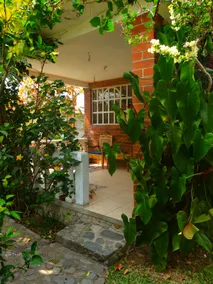 Spaceous, roof patio, hotub, quiet, comfy, safe - Image 3