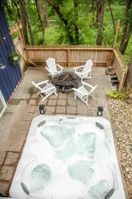 Stunning Home! HotTub, Arcade, Iowa’s Top 10! - Image 4