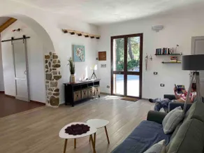 A cottage near the sea and mountains - Image 4