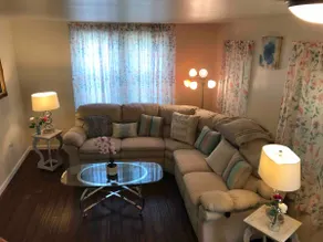 Newly Renovated near Lake Wallanpaupack Sleeps 4-8 - Image 2
