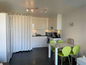Charming studio with side sea view and indoor pool - Image 5