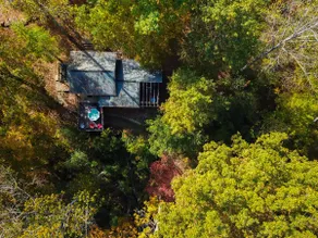 Lake House - Image 5