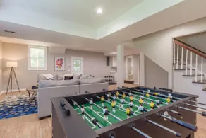 Beautiful & large newly renovated 5 bedroom house. - Image 2