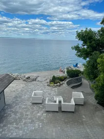 Wake Up To Lake Views! - Image 4