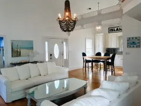 Village of Tannin Beach house Across from beach - Image 3