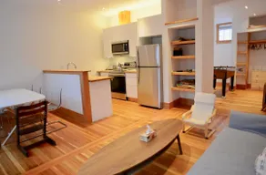 Treetop Modern Apartment Right on ”The Platzl” - Image 4