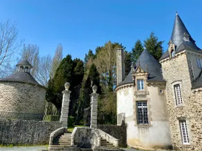 In Dinan, ”castle life” manor park & pond⚜️ - Image 2