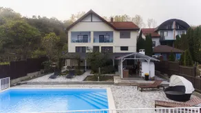 Breeze - A designer's retreat on Danube's Riviera - Image 2