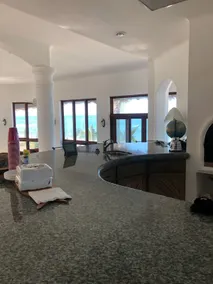 Mansion on secluded beach, private chef available - Image 5