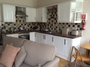 Knotts Landing in central Whitby, sleeps 4 - Image 3