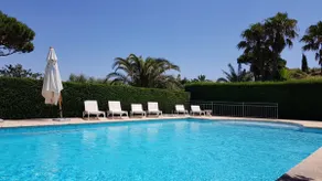 House with sea view and overlooking Saint Tropez - Image 4