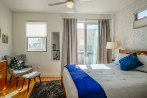 Urban! Art! 1bd1ba Condo near Old Town/Sawmill - Image 4