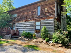 Rustic Relaxation on the Little River in Smokies! - Image 2