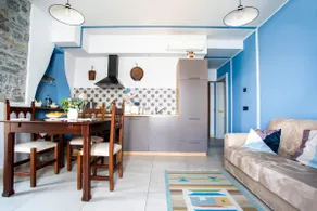 Balcony to the lake with aircon - Image 3