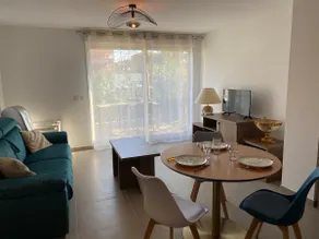 2 new ground floor rooms 100 m from the sea with parking - Image 4