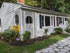 Hill Top Cottage with Chickens! - Image 2