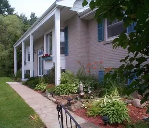 Blue Shutters Accommodations - 2 Bedroom Apartment - Image 2
