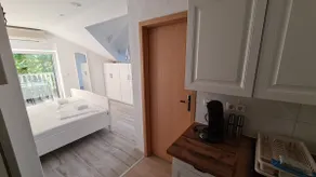 Oceanview Apartment 3 - Image 5