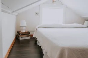 Anchorage House & Cottages - Bayswater Cottage - Image 3