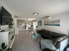 Bright and Peaceful 3 bed villa close to the beach - Image 2