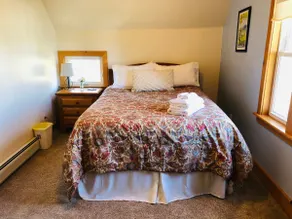 Charming Keuka Lake Home Away from Home - Image 4