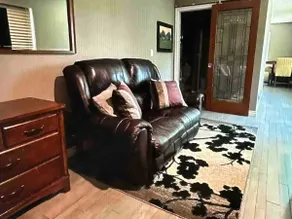 Serene Home Away From Home - Beautiful In & Out - Image 5