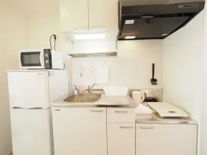 2 stops from the airport, 9-minute walk from Koryu station, 1♪ parking space, free♪ WiFi,♪ 2nd floor room, no♪♪ elevator - Image 4