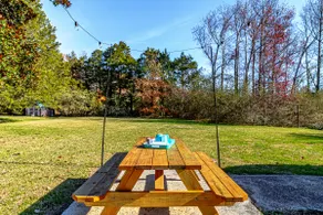 1st Floor King Bed~Fire Pit~Large Yard~Walk 2 Town - Image 4