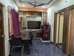 Private Two Bedroom Flat - Image 5