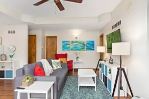 ⭐️  Serene Oasis  ✅  3 King Beds ✅  Fast Wifi ✅  Free Parking - Image 3