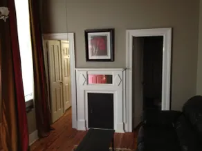 DOWNTOWN-14' CEILINGS 2BR, 2BA, AND OLD CISTERN - Image 2