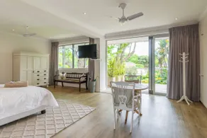Doug And Sal's Rondebosch (with solar) - Image 3