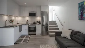 Modern Laneway House in North Vancouver - Image 4