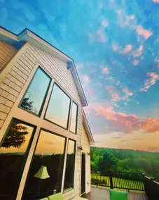 4 Season Mountain Views & Serene Sunsets. - Image 2