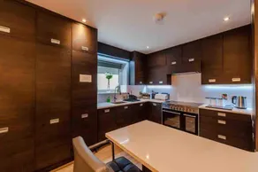 Kinsale Town House, Innenarchitektur, Schlafmöglichkeiten für 16,6 Schlafzimmer, 4 Bäder, 1 Nacht Mindestaufenthalt - Image 2
