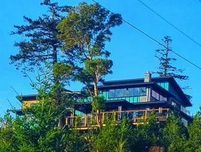 Malahat Mountain Retreat, gorgeous views - Image 3