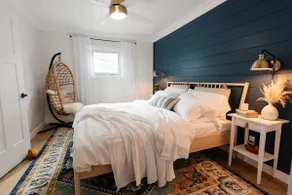 Lakefront Escape w/ Sunrise Views + King Bed - Image 2