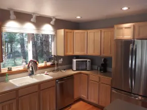 Chalet-style cabin near Mt. Rainier and Crystal - Image 3