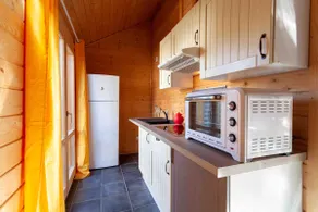 Cozy studio, bicycles, enclosed garden, parking in enclosed courtyard - Image 5