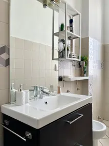 Bright apartment near the subway - Image 4