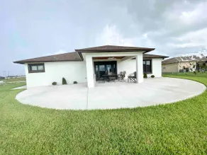 Casa Del Sol Lehigh 3/2 Jetted Tub & Open Backyard - Image 3