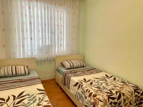 Seasonal Seafront 3 Bed Apartment (monthly only) - Image 5