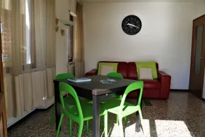 Apartment with private garden - Image 5